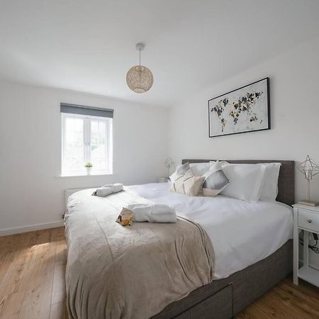 Stylish 2-Bed Home - For Company Contractor And Leisure Stays - Nec, Airport, Hs2, Contractors, Resort World Birmingham Zewnętrze zdjęcie