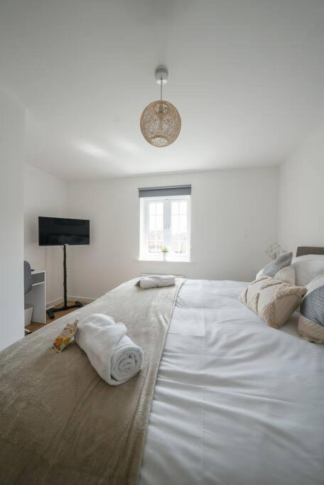 Stylish 2-Bed Home - For Company Contractor And Leisure Stays - Nec, Airport, Hs2, Contractors, Resort World Birmingham Zewnętrze zdjęcie